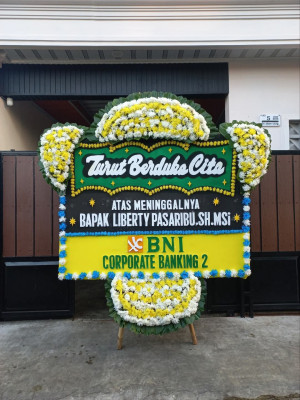 Papan Bunga Duka di Pakuncen